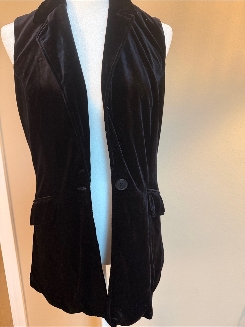 Coldwater Creek Black Velvet Sleeveless Blazer